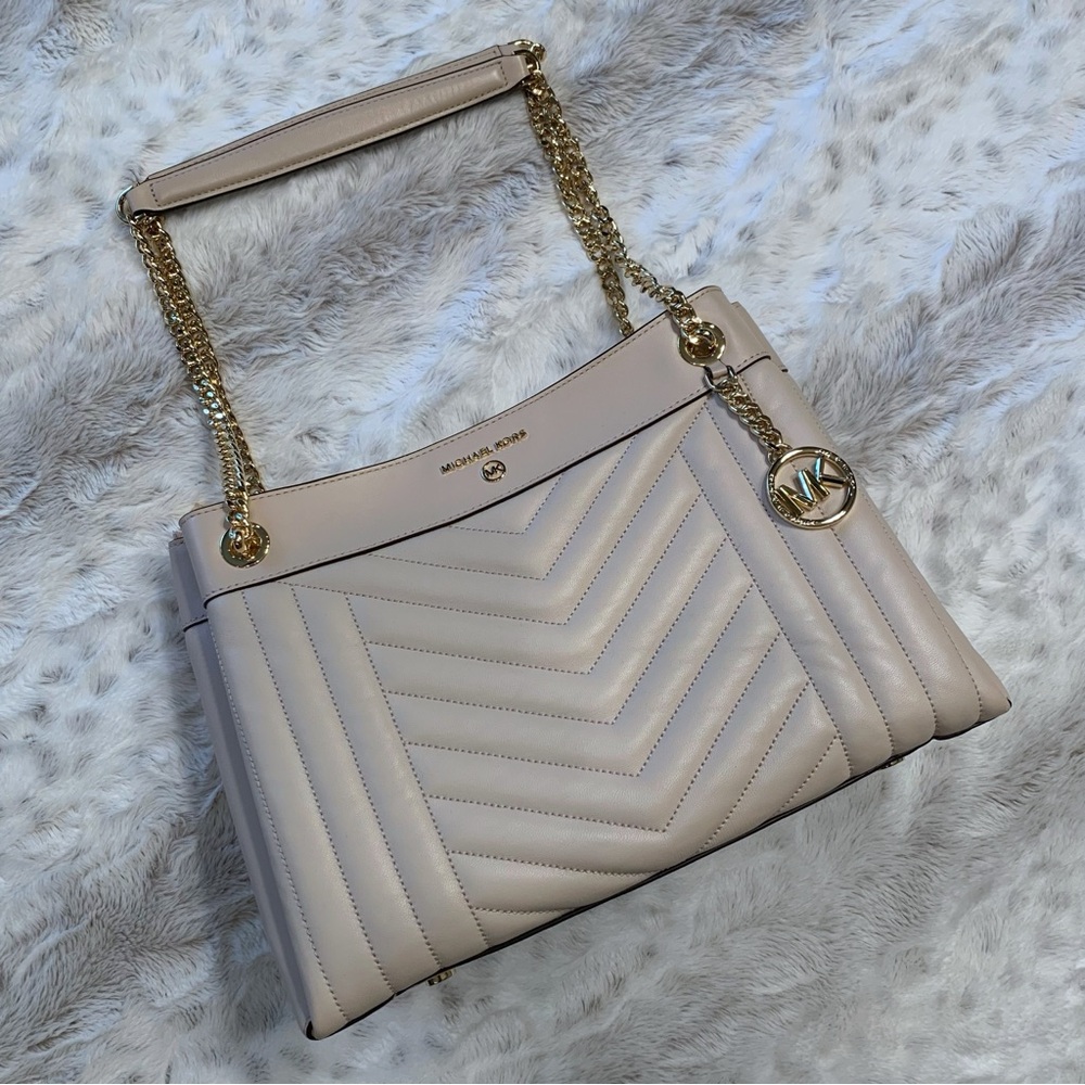 Michael Kors Susan Medium Quilted Leather Purse, Soft Pink, 11.5”x9”x5.5, NWT
